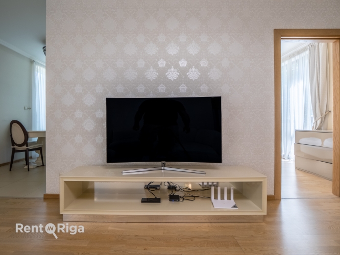 Объявление. Сдается светлая и уютная 4-комнатная квартира в новостройке. В стоимость аренды включены 2 Цена: 1450 EUR/мес. Foto #5