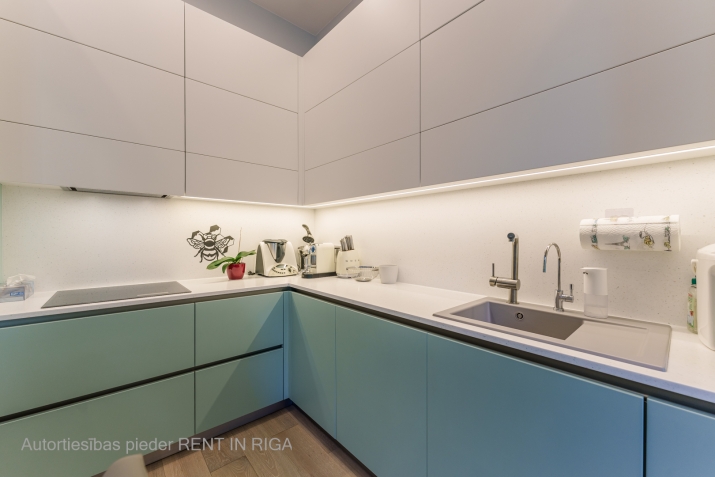 Sludinājumi. Tiek pārdots 4-istabu dzīvoklis Bulduros ar 17,4m2 terasi. Dzīvoklis atrodas mūsdienīgā ēkā ar Cena: 299000 EUR Foto #7