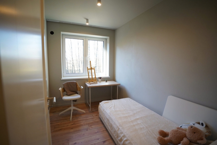 Sludinājumi. Ilgtermiņa īrei pieejams gaumīgs un energoefektīvs 3 istabu dzīvoklis jaunajā ciematā Dzilnupes.   Cena: 800 EUR/mēn Foto #6