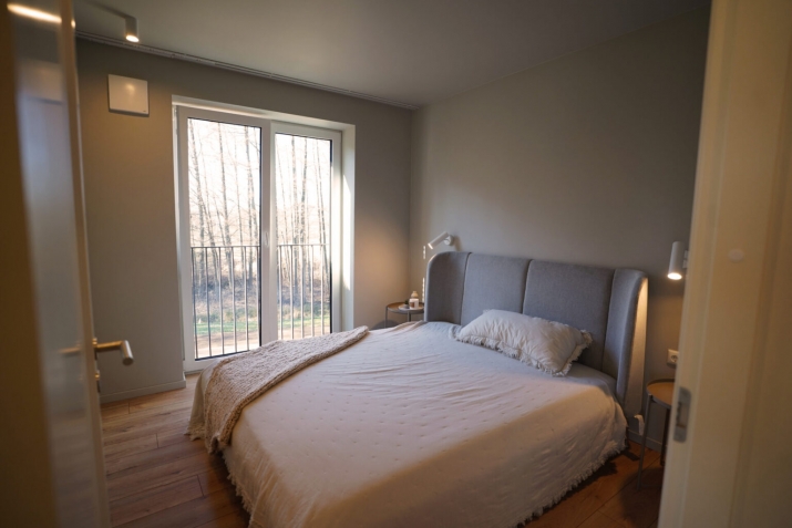 Sludinājumi. Ilgtermiņa īrei pieejams gaumīgs un energoefektīvs 3 istabu dzīvoklis jaunajā ciematā Dzilnupes.   Cena: 800 EUR/mēn Foto #4