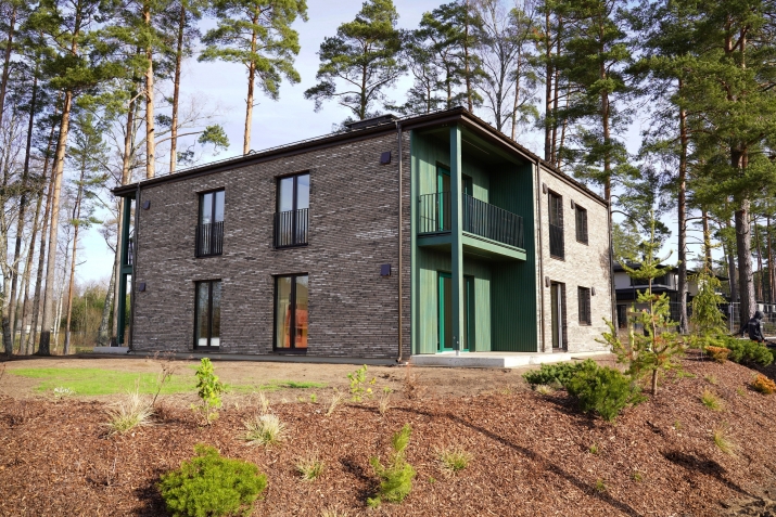 Sludinājumi. Ilgtermiņa īrei pieejams gaumīgs un energoefektīvs 3 istabu dzīvoklis jaunajā ciematā Dzilnupes.   Cena: 800 EUR/mēn Foto #9