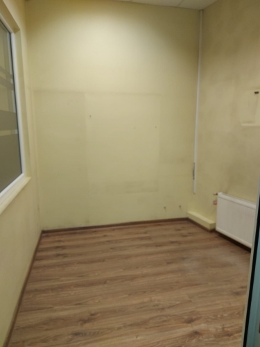 Sludinājumi. Īpašnieks piedāvā tirdzniecības telpas Āgenskalnā  Nometņu ielā 3, 160 m  Tiek iznomātas Cena: 1046 EUR/mēn Foto #5