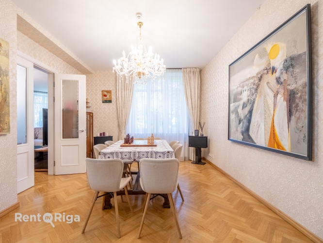 Объявление. An elegant brick private house for sale in one of Rigas most sought-after neighborhoods  Mežaparks. Цена: 950000 EUR Foto #3