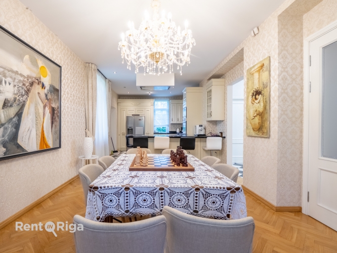 Объявление. An elegant brick private house for sale in one of Rigas most sought-after neighborhoods  Mežaparks. Цена: 950000 EUR Foto #7