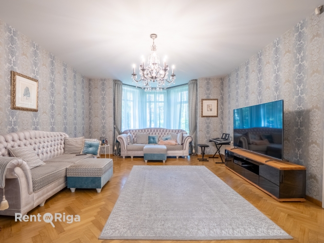 Объявление. An elegant brick private house for sale in one of Rigas most sought-after neighborhoods  Mežaparks. Цена: 950000 EUR Foto #4