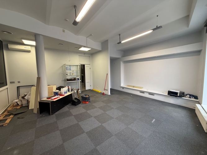 Sludinājumi. Iznomā komerctelpas ar showroom Āgenskalnā  66 m  Tiek iznomātas funkcionālas komerctelpas ar Cena: 627 EUR/mēn Foto #3