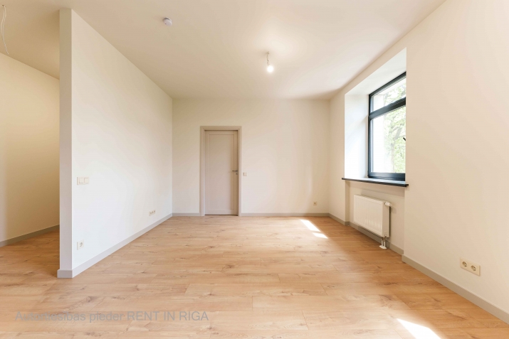 Sludinājumi. Mūsdienīgs un līdz detaļām pārdomāts 2-istabu dzīvoklis Lielirbes ielā 9a  lokācijā, kas piedāvā Cena: 107000 EUR Foto #5