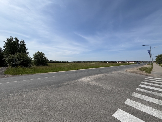 Sludinājumi. Pārdod 1,92 ha lielu zemes gabalu Ādažos.  Ir izstrādāts detālplānojums, kas paredz sadali 7 Cena: 250000 EUR Foto #4