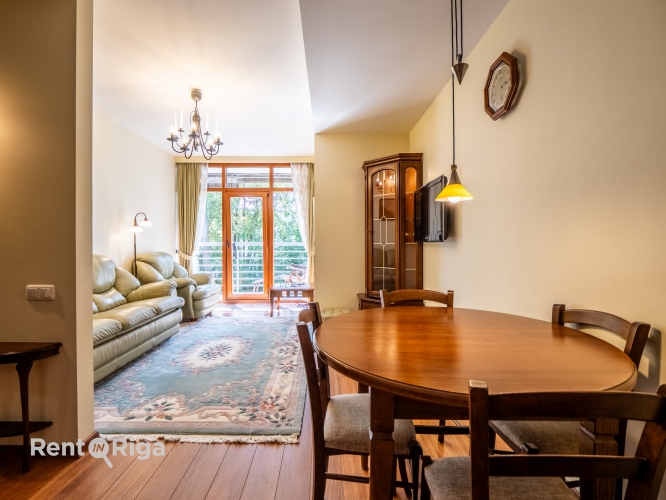 Sludinājumi. Saulains dzīvoklis ar balkonu, 100 m no jūras. Atrodas kāpu zonā elitārā projektā Marienbad.  Cena: 143000 EUR Foto #3