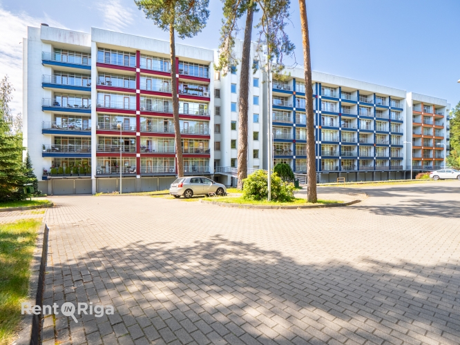 Sludinājumi. Saulains dzīvoklis ar balkonu, 100 m no jūras. Atrodas kāpu zonā elitārā projektā Marienbad.  Cena: 143000 EUR Foto #2