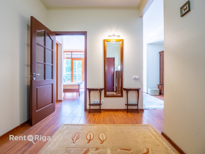 Sludinājumi. Saulains dzīvoklis ar balkonu, 100 m no jūras. Atrodas kāpu zonā elitārā projektā Marienbad.  Cena: 143000 EUR Foto #5