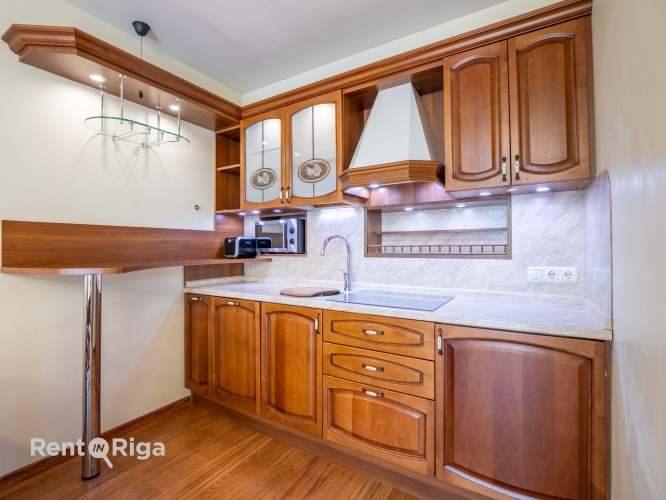 Sludinājumi. Saulains dzīvoklis ar balkonu, 100 m no jūras. Atrodas kāpu zonā elitārā projektā Marienbad.  Cena: 143000 EUR Foto #7