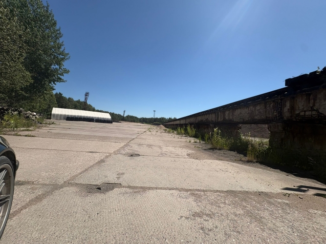 Sludinājumi. Betona laukuma noma  5,000 m | Rīga, Šķirotava  Tiek iznomāta betona laukuma platība 5,000 m Cena: 4000 EUR/mēn Foto #2