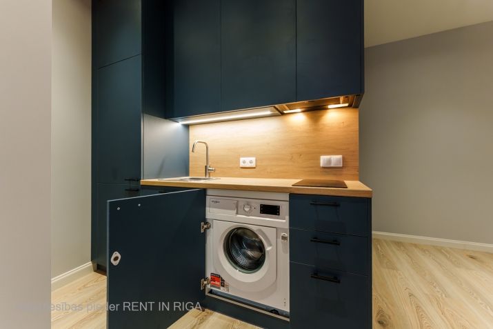 Sludinājumi. Iegādei pieejams mūsdienīgs un līdz detaļām pārdomāts studio tipa dzīvoklis Ernesta Birznieka-Upīša Cena: 79000 EUR Foto #4