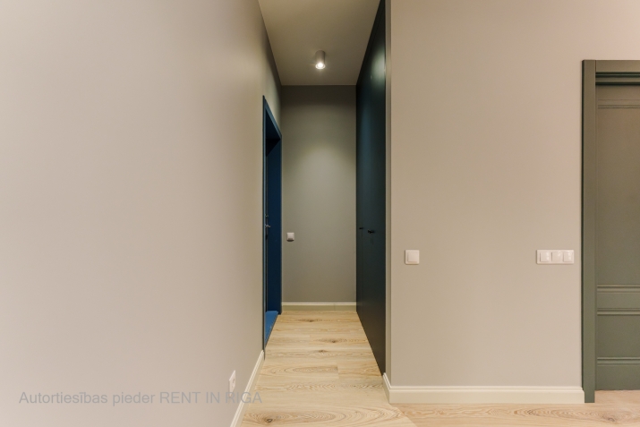 Sludinājumi. Iegādei pieejams mūsdienīgs un līdz detaļām pārdomāts studio tipa dzīvoklis Ernesta Birznieka-Upīša Cena: 79000 EUR Foto #8