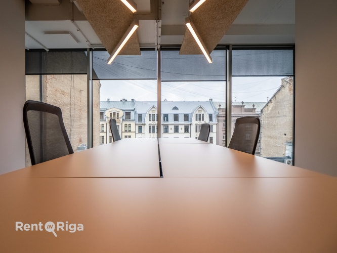 Sludinājumi. Iznomā Co-working space biroju Galerija Rīga!  Bez sākotnējiem ieguldījumiem  pilnībā aprīkots un Cena: 2100 EUR/mēn Foto #2