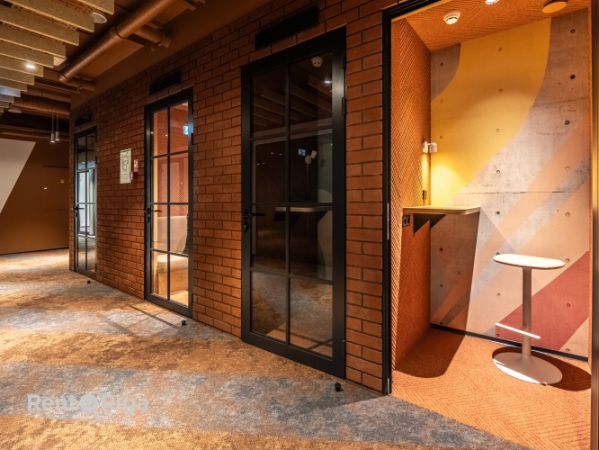 Sludinājumi. Iznomā Co-working space biroju Galerija Rīga!  Bez sākotnējiem ieguldījumiem  pilnībā aprīkots un Cena: 2100 EUR/mēn Foto #4