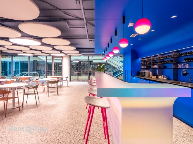 Sludinājumi. Iznomā Co-working space biroju Galerija Rīga!  Bez sākotnējiem ieguldījumiem  pilnībā aprīkots un Cena: 2100 EUR/mēn Foto #7