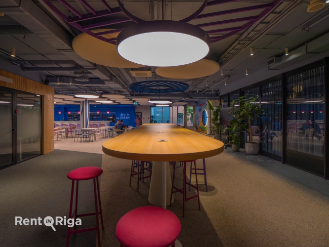 Объявление. Арендуйте co-working офис в Galerija Rīga!  Без начальных вложений  полностью оборудован и готов к Цена: 1400 EUR/мес. Foto #5
