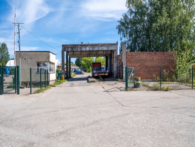 Sludinājumi. Pārdod komerciālu īpašumu ar 5 ēkām un 1.861 ha zemes  Rumbula, Rīga Adrese: Vējstura iela 33, Cena: 1.75e+06 EUR Foto #3