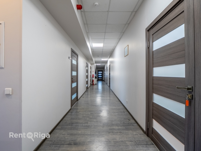 Объявление. Офисное помещение в аренду  ул. Цесвайнес 11A  2-й этаж.  Основная информация: - Планировка: Цена: 228 EUR/мес. Foto #4