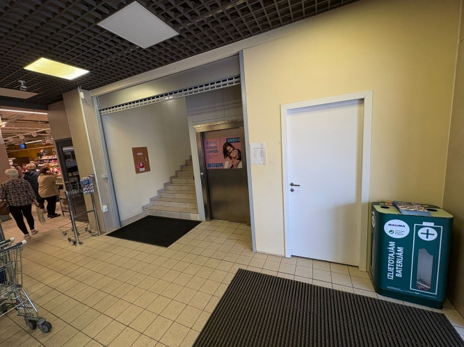 Sludinājumi. Tirdzniecības telpas nomai Daugavpilī  Strādnieku ielā 103  Iznomā komerctelpas 250 m platībā Cena: 1000 EUR/mēn Foto #3