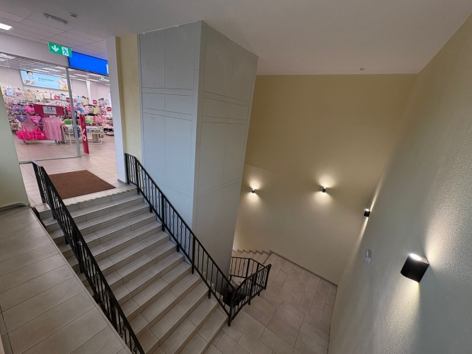 Sludinājumi. Tirdzniecības telpas nomai Daugavpilī  Strādnieku ielā 103  Iznomā komerctelpas 250 m platībā Cena: 1000 EUR/mēn Foto #6