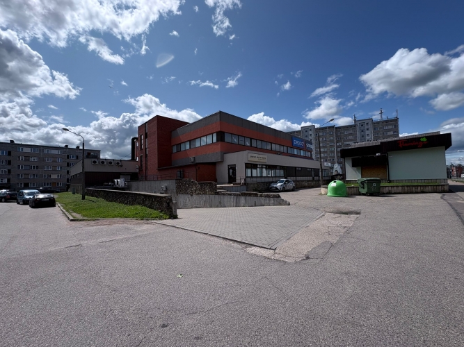 Sludinājumi. Tirdzniecības telpas nomai Daugavpilī  Strādnieku ielā 103  Iznomā komerctelpas 250 m platībā Cena: 1000 EUR/mēn Foto #2