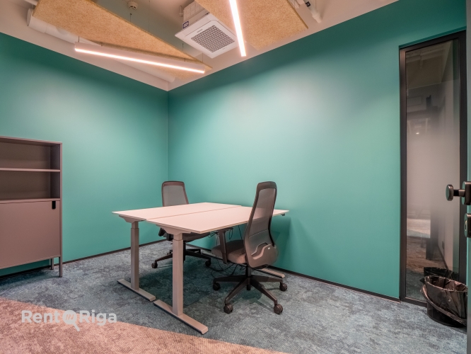 Sludinājumi. Iznomā Co-working space biroju Galerija Rīga!  Bez sākotnējiem ieguldījumiem  pilnībā aprīkots un Cena: 500 EUR/mēn Foto #1