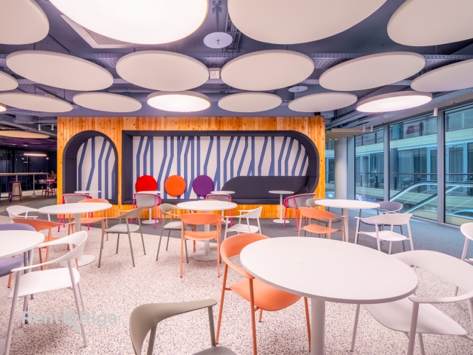 Sludinājumi. Iznomā Co-working space biroju Galerija Rīga!  Bez sākotnējiem ieguldījumiem  pilnībā aprīkots un Cena: 2550 EUR/mēn Foto #7