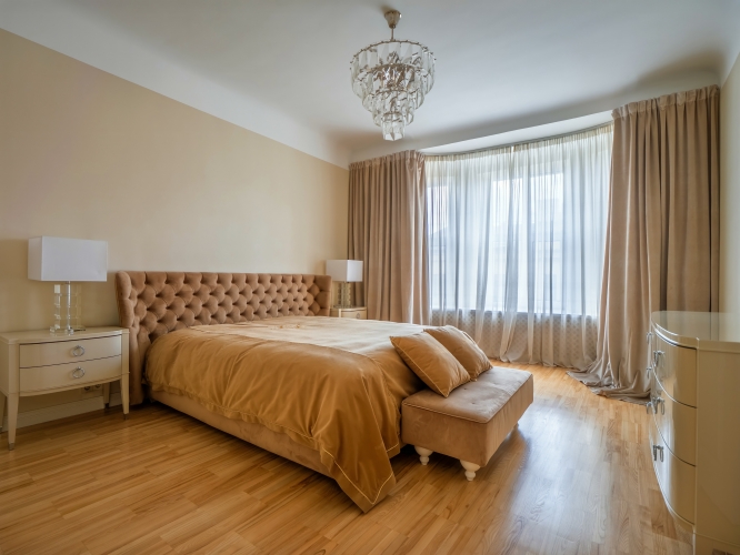 Sludinājumi. Pārdošanā elegants trīs istabu dzīvoklis, arhitekta E.Laubes projektētajā namā Lāčpleša ielā.  Cena: 239000 EUR Foto #3