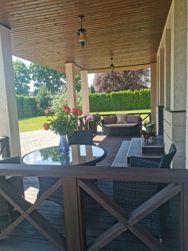 Объявление. Вилла в классическом стиле в Пиньки. Двухэтажный энергоэффективный дом общей площадью 255 м2 + 45 Цена: 450000 EUR Foto #6