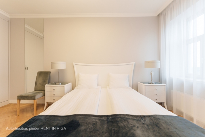 Объявление. Предлагаем  эксклюзивные, меблированные  3-х комнатные аппартаменты в центре Риги, в новом Цена: 276570 EUR Foto #9