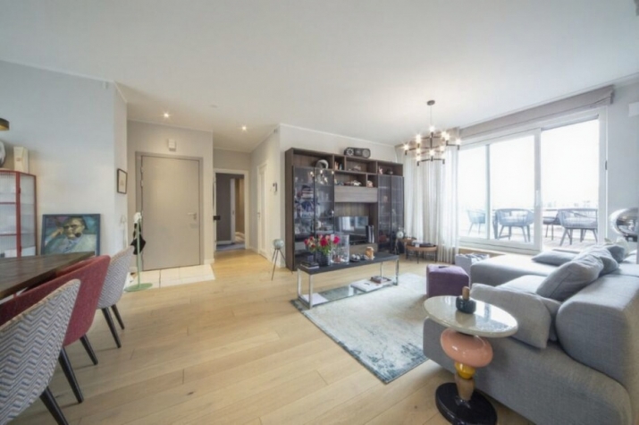 Sludinājumi. Šis moderni iekārtotais ģimenes dzīvoklis atrodas prestižajā projektā \'Merks Viesturdārzs\', Cena: 490000 EUR Foto #1