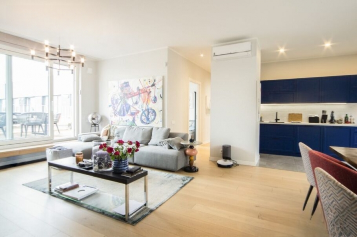 Sludinājumi. Šis moderni iekārtotais ģimenes dzīvoklis atrodas prestižajā projektā \'Merks Viesturdārzs\', Cena: 490000 EUR Foto #2