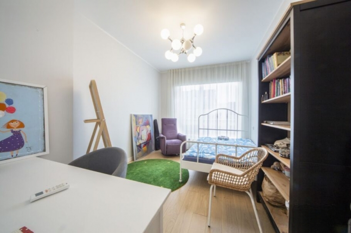 Sludinājumi. Šis moderni iekārtotais ģimenes dzīvoklis atrodas prestižajā projektā \'Merks Viesturdārzs\', Cena: 490000 EUR Foto #8