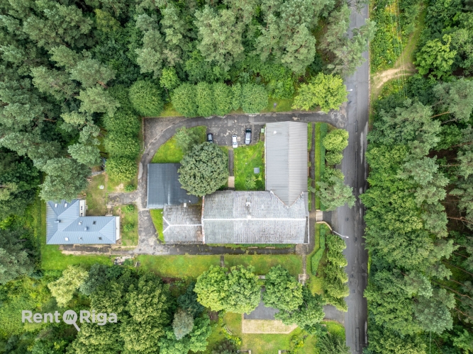 Объявление. Складские и офисные помещения с действующим денежным потоком  Местоположение Объект находится на Цена: 600000 EUR Foto #1