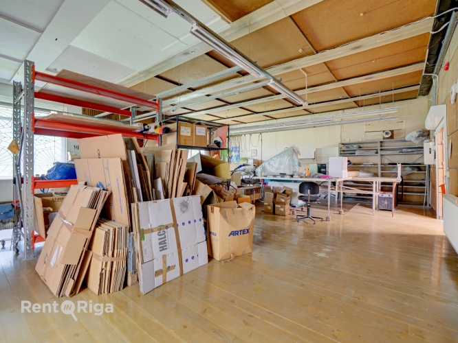 Объявление. Складские и офисные помещения с действующим денежным потоком  Местоположение Объект находится на Цена: 600000 EUR Foto #9