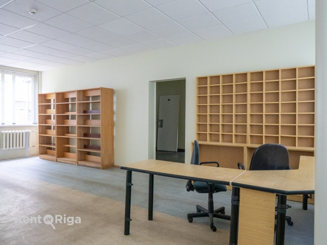 Sludinājumi. Ēka lieliskā atrašanās vietā, starp vairākām augstskolām!  Ideālais pielietojums stuudentu Cena: 400000 EUR Foto #5