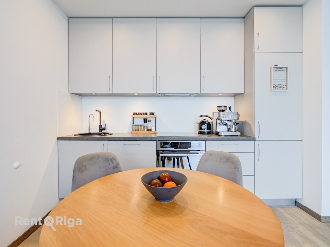 Sludinājumi. Tiek pārdots 3-istabu dzīvoklis ar balkonu(5,3m) Rīgas klusajā centrā blakus Viesturdārza parkam, Cena: 229000 EUR Foto #6