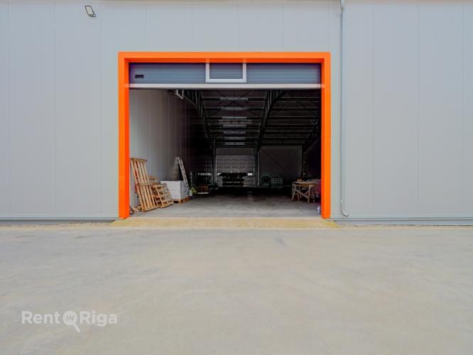 Объявление. Складские/производственные помещения с отдельным въездом  288 м, Пиньки  Сдаются в аренду Цена: 1728 EUR/мес. Foto #3