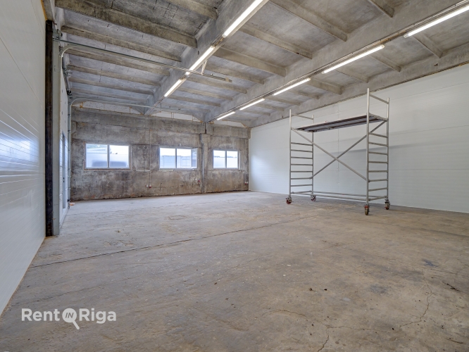 Sludinājumi. Kompaktas telpas ar siltumsūkni un atsevišķu iebrauktuvi  108 m, Piņķi  Tiek iznomātas modernas un Cena: 648 EUR/mēn Foto #1