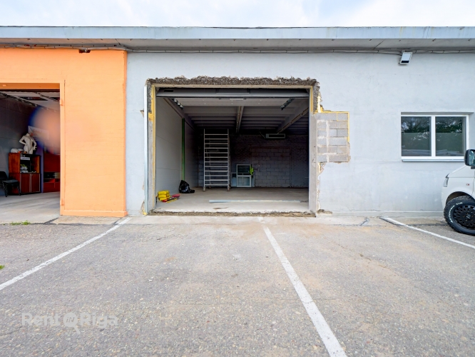 Sludinājumi. Kompaktas telpas ar siltumsūkni un atsevišķu iebrauktuvi  110 m, Piņķi  Tiek iznomātas modernas un Cena: 660 EUR/mēn Foto #3