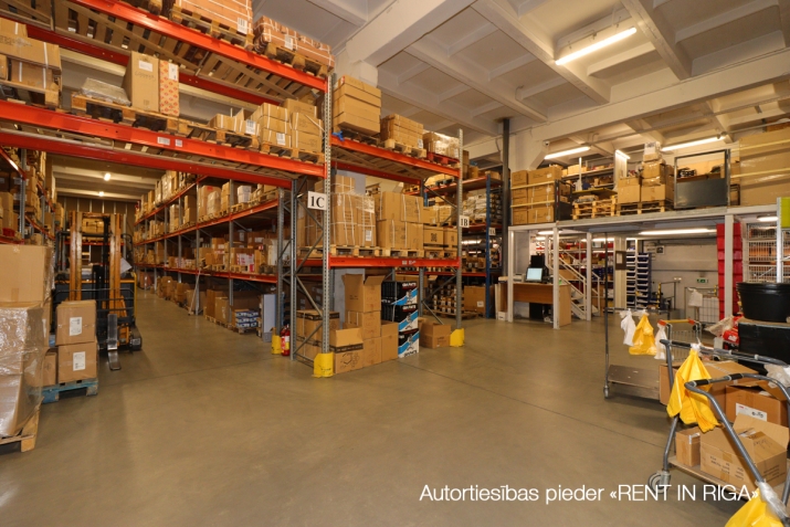 Объявление. Отапливаемые складские / производственные помещения в Плявниеках. Доступны в течение 3 месяцев.  1 Цена: 6300 EUR/мес. Foto #3