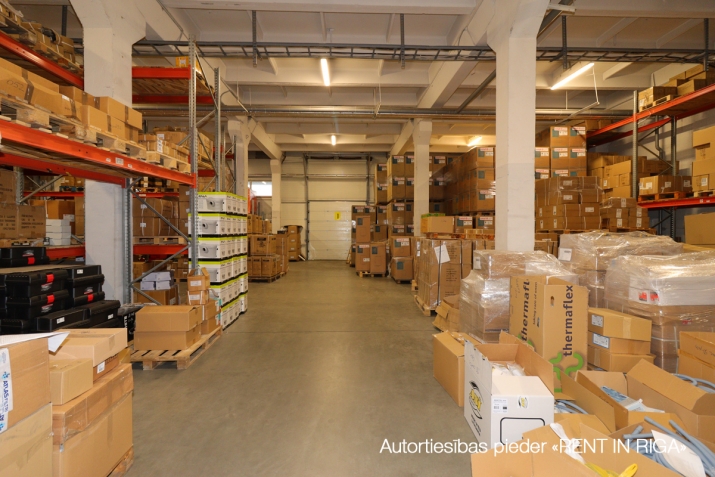 Объявление. Отапливаемые складские / производственные помещения в Плявниеках. Доступны в течение 3 месяцев.  1 Цена: 6300 EUR/мес. Foto #4