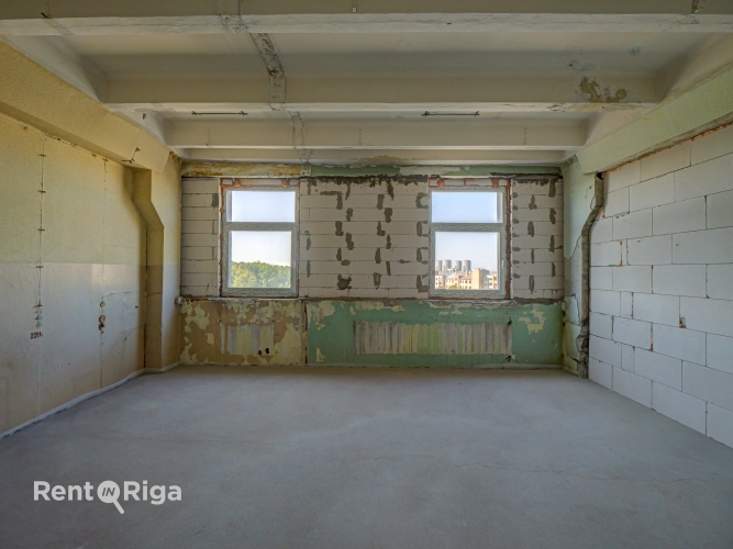 Sludinājumi.  Cena: 38200 EUR Foto #3