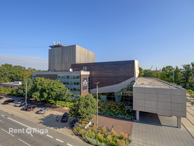 Sludinājumi. Pārdod dzīvokli Rīgas aktīvajā centrā pie Dailes teātra.  Piedāvājumā plašs, gaišs un funkcionāls Cena: 289000 EUR Foto #1