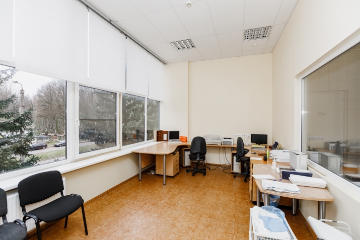 Sludinājumi. Plašas ražošanas telpas Ziepniekkalnā.  + teritorijas zonējums ar ražotnes statusu (R); + telpu Cena: 2025 EUR/mēn Foto #4