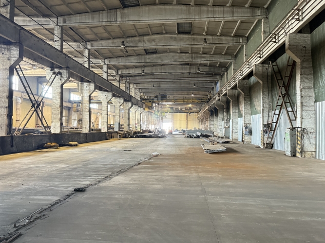 Объявление. Складские помещения с тельферами в портовом терминале Port Magnat  Грузовой портовый терминал Port Цена: 7700 EUR/мес. Foto #2