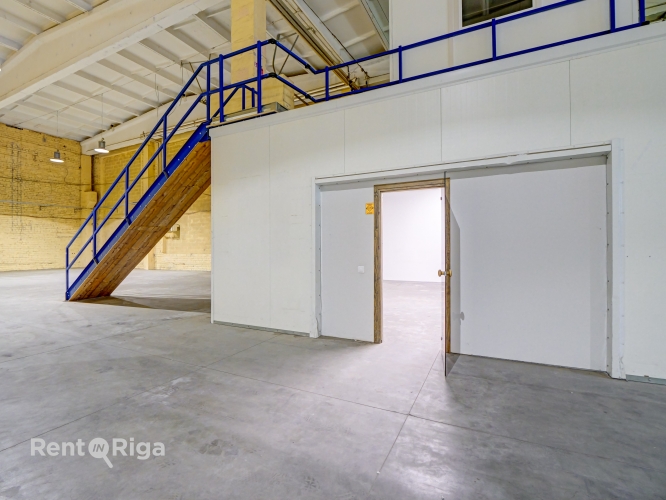 Объявление. Для долгосрочной аренды предлагаются отапливаемые помещения для склада, производства или магазина Цена: 6350 EUR/мес. Foto #8